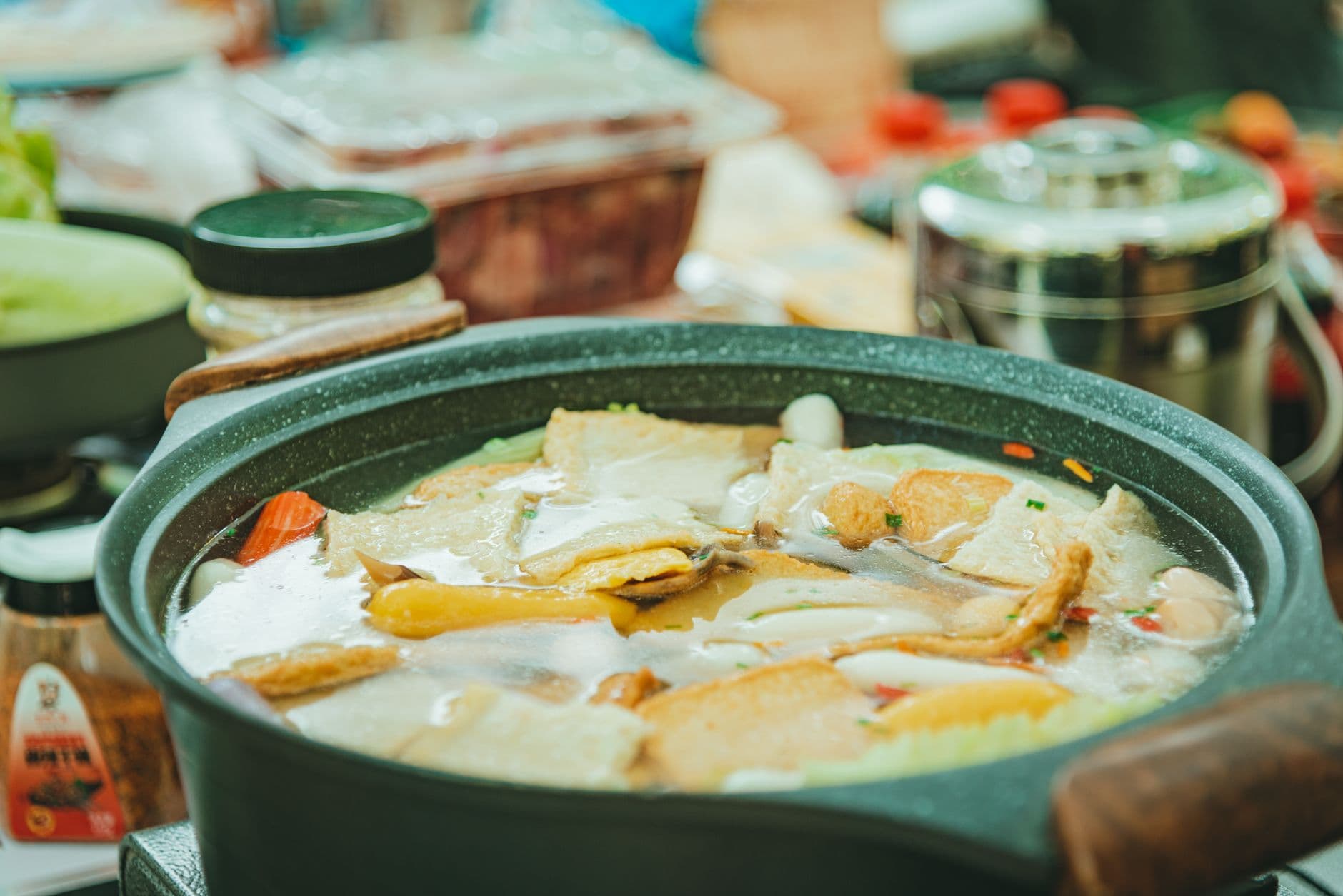 Cover image for Broth Versus Stock in a Home Kitchen, Without the Myths
